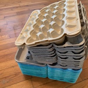 Egg cartons 18 and 12 count hold